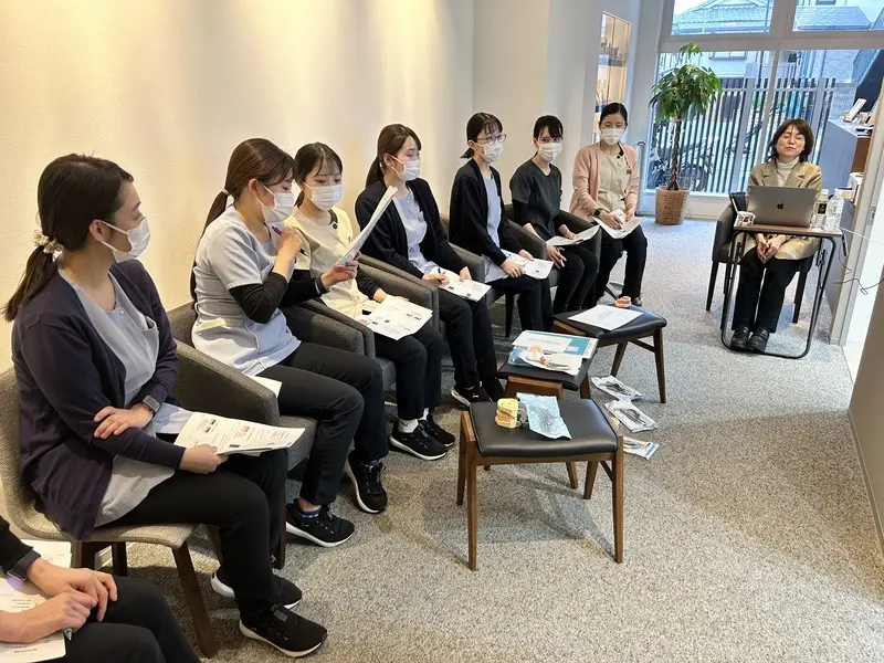 院内研修の様子06（外部講師による実技指導）